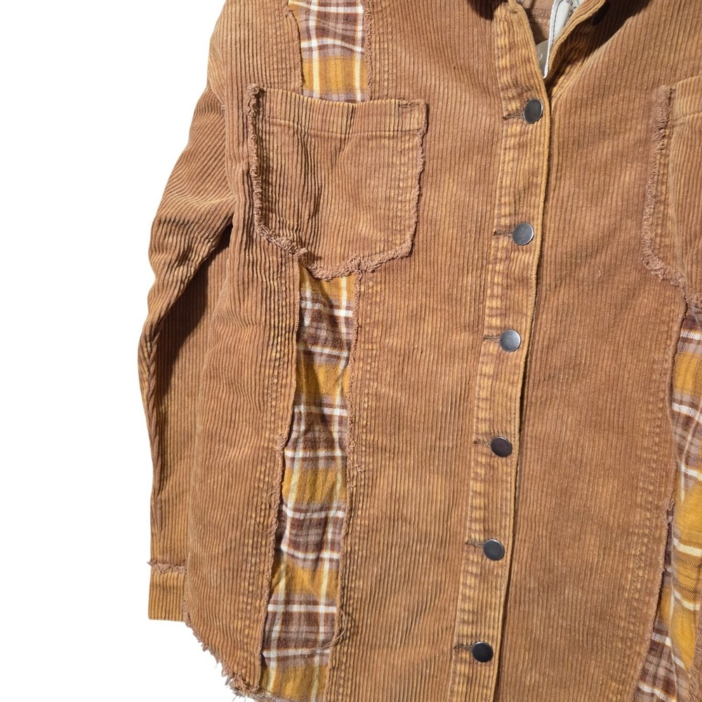 Easel Large Vintage-Inspired Distressed Cottagecore Artsy Boho Patchwork Shacket - Picture 9 of 11